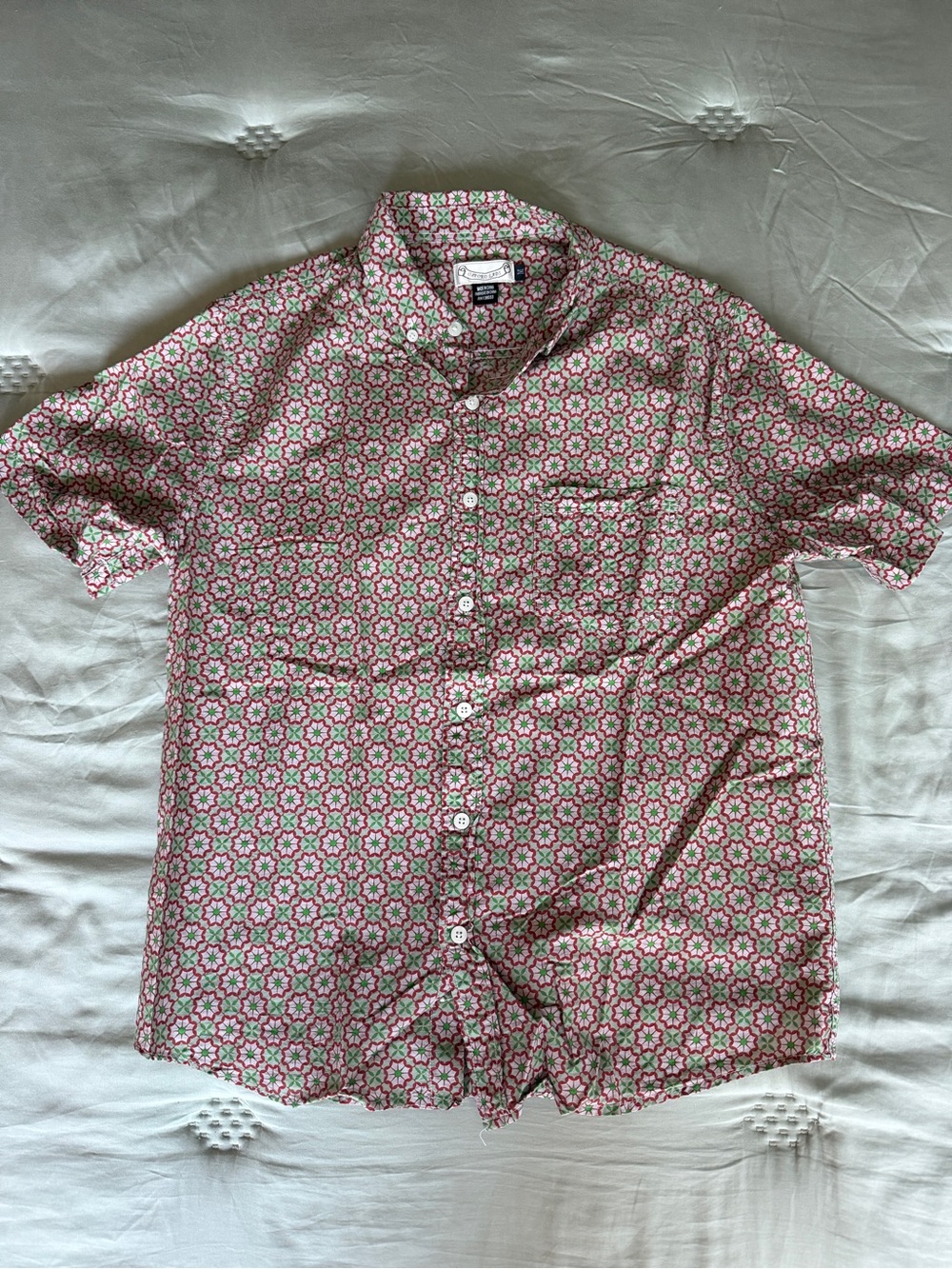 Oxford Lass Casual Short-Sleeve Button-Down Shirt in Pink & Green Floral